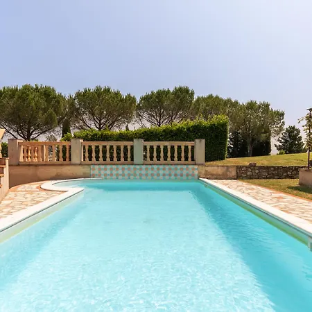 Casale Fienile 8, Emma Villa